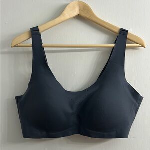 Avia Women's Bra/sports type bra - size XL